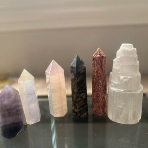 Elegant Crystal Obelisk Collection - Multicolor